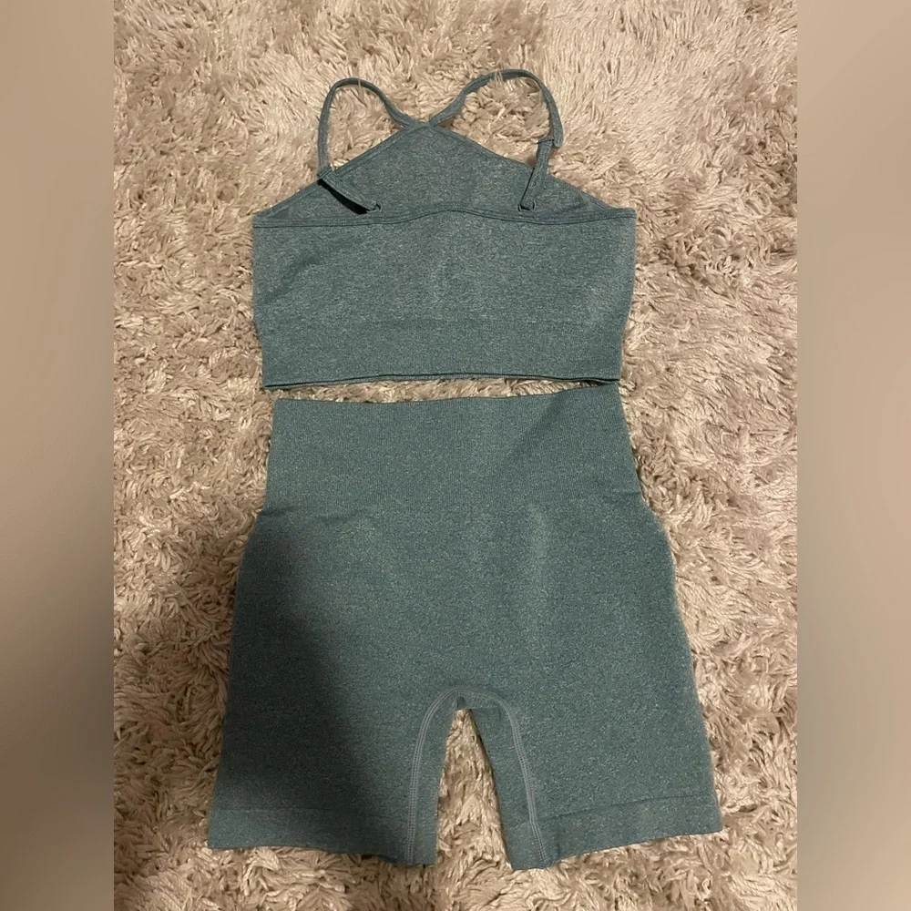 Workout set - Picture 2 of 3